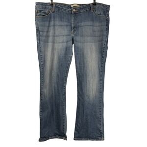 Levis 590‎ Bootcut Jeans Womens 22W Medium Wash Blue Denim Mid Rise Size 44x31